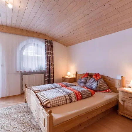 Haus Sunnseitn Appartement Tux